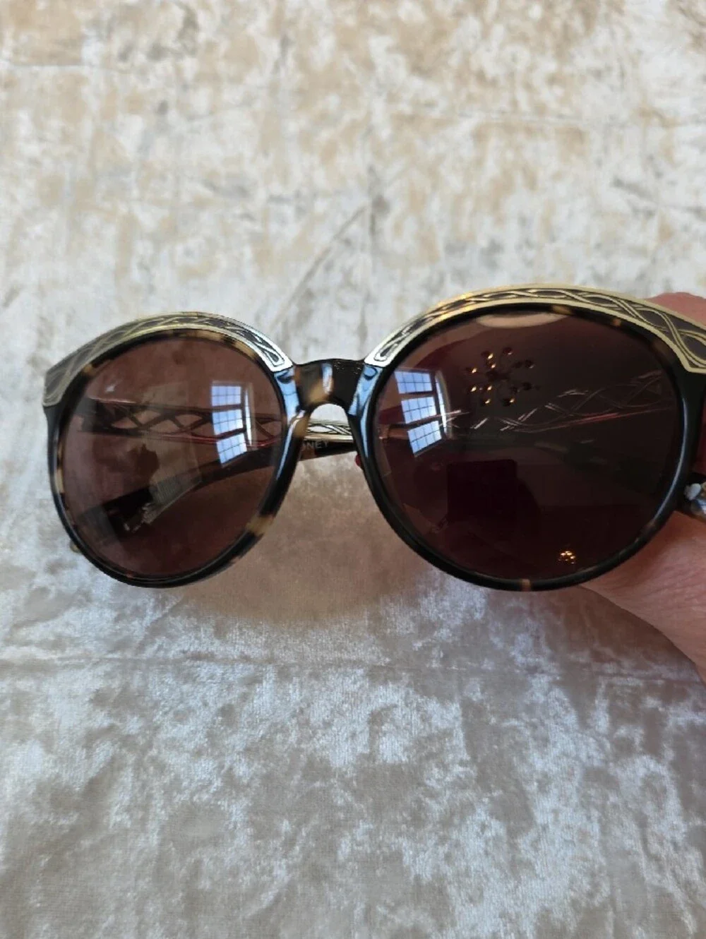 Brighton Sydney Tortoiseshell Sunglasses with Brown Lenses - Picture 9 of 13